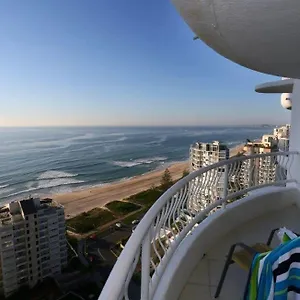 Biarritz 4* Gold Coast