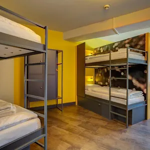 Meininger Olympiapark Otel Münih